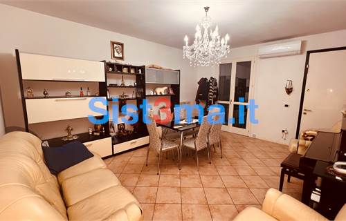 Таунхаус в Продажа в Lucca