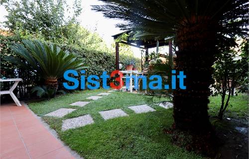 Таунхаус в Продажа в Capannori