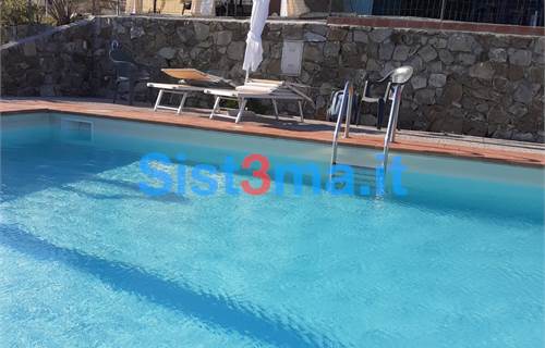 Rustico ristrutturato a Tofori