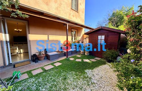 Таунхаус в Продажа в Capannori