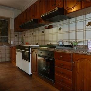 Semi Detached House for Sale in Lucca