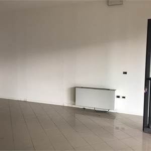 Commercial Premises / Showrooms for Sale in Capannori