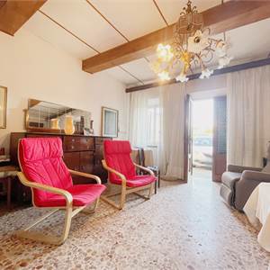 Porzione di Casa In Vendita a Lucca