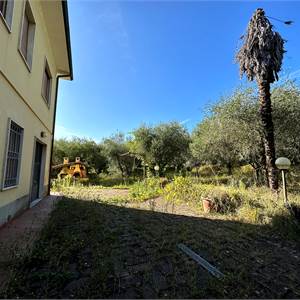 Villa In Vendita a Capannori