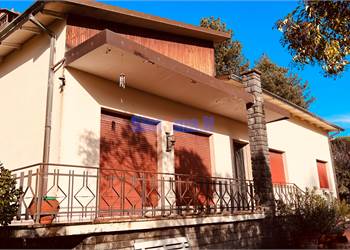 Villa / Haus zu Verkauf in Capannori