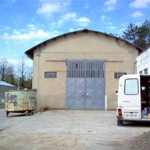 Gewerbe-Industriehalle zu Verkauf in Montecarlo