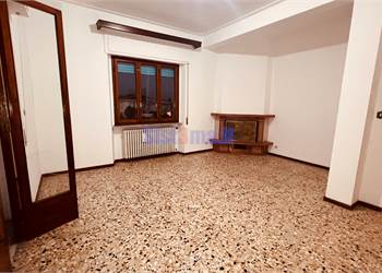 Apartment for Sale in Lucca