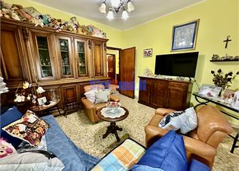 Villa bifamiliar en Venta la Capannori