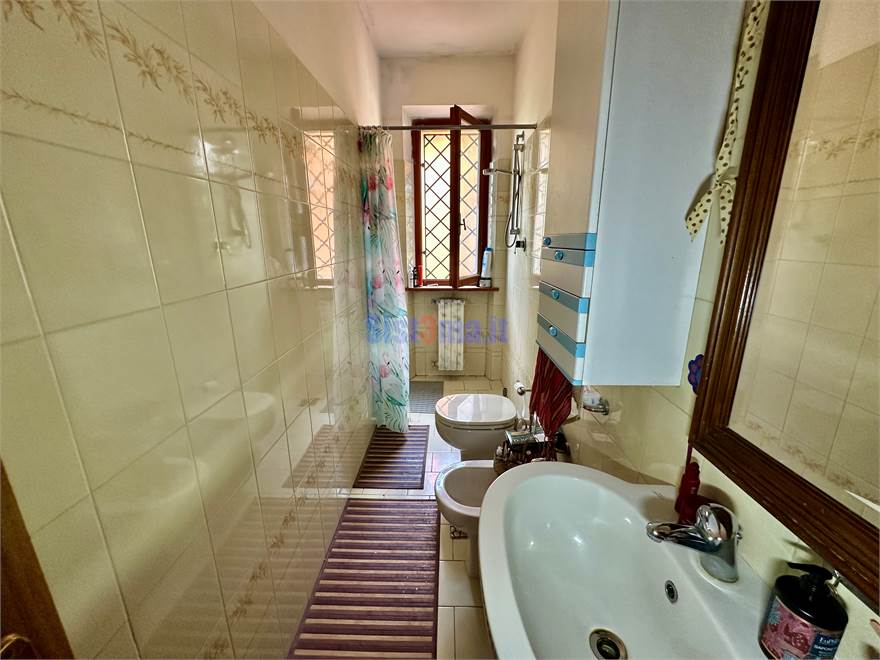 Bagno al piano terra con doccia