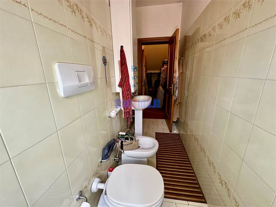 Bagno al piano terra con doccia