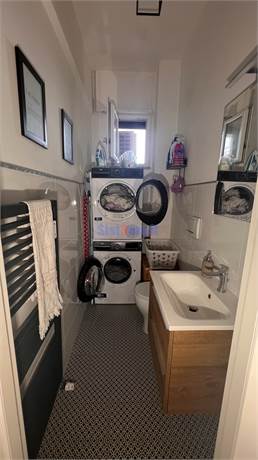 Primo bagno / lavanderia