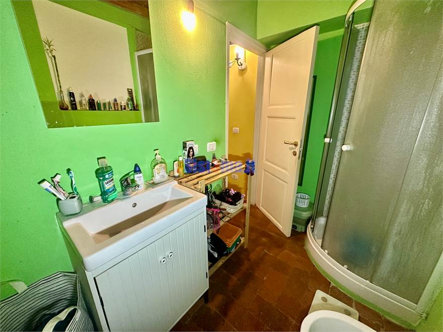 Bagno con doccia