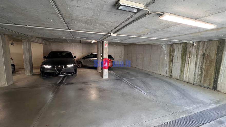 Posti auto coperti 