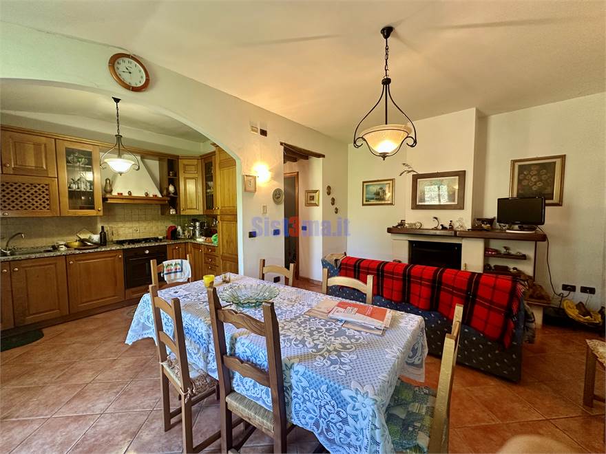 Cucina abitabile e soggiorno