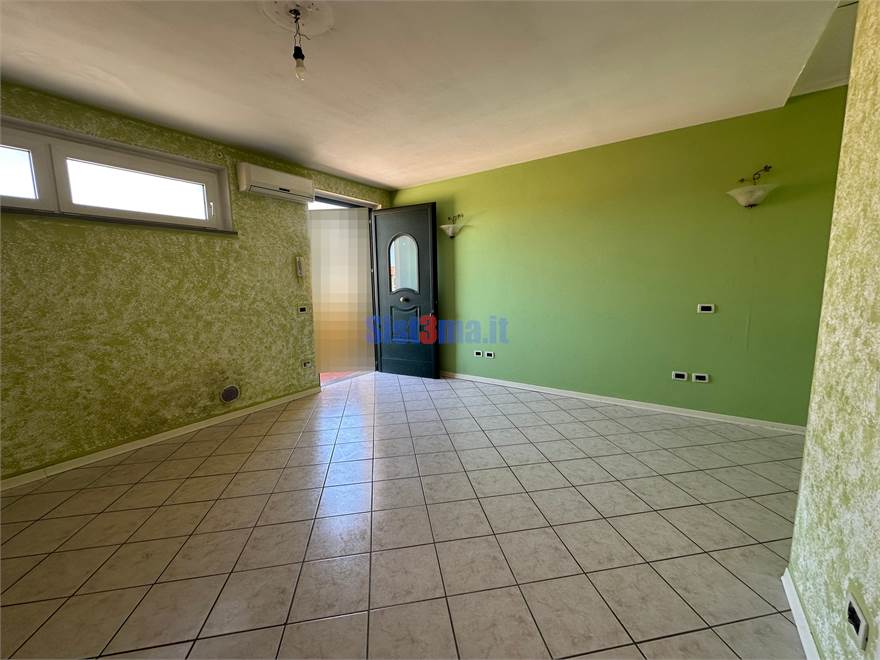 Ingresso in soggiorno con cucina