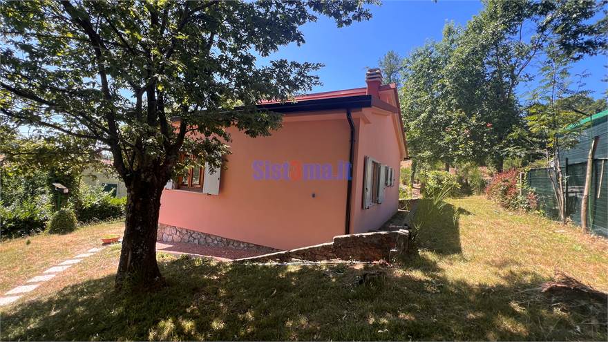 Villetta e giardino