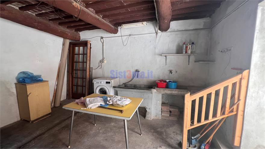 Garage / lavanderia