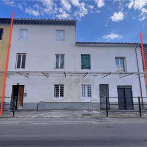 Porzione di Casa In Vendita a Porcari