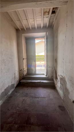 Ingresso lato nord strada