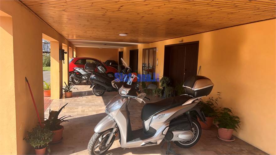 Posto auto coperto