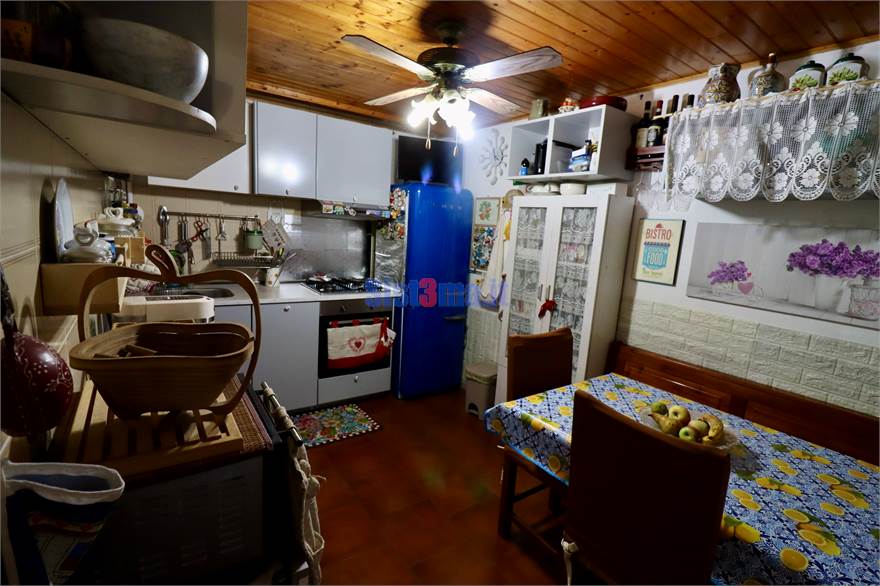 Garage / Taverna