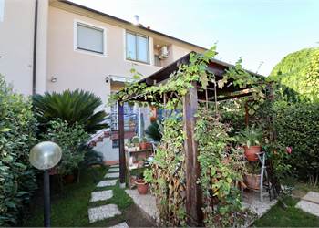 Terraced house for Sale in Capannori