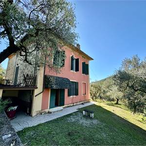 Villa In Vendita a Lucca