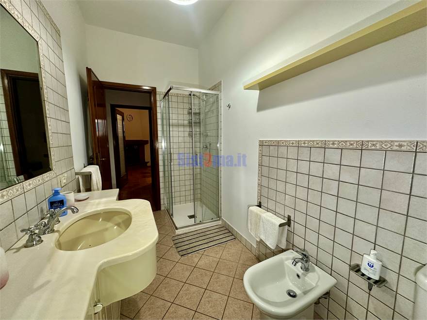 Bagno con doccia
