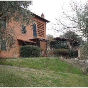 Villa In Vendita a Capannori