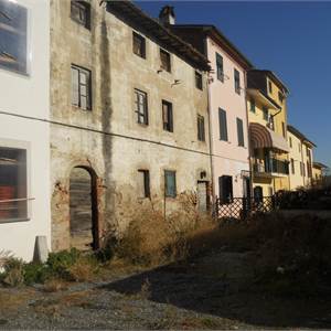 Semi Detached House for Sale in Porcari
